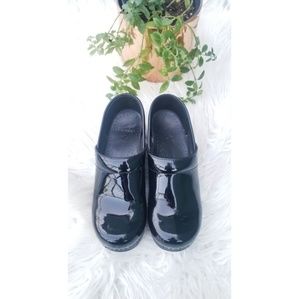 Dansko Professional Patent Leather Clog (Narrow)